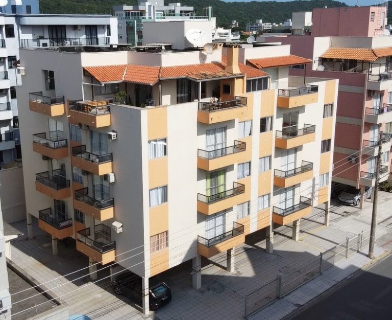 Apartamento para Venda, Bombinhas / SC, bairro Bombas, 1 dormitório, 1 banheiro, 1 vaga de garagem, mobiliado, área total 44,00 m² (Cópia)